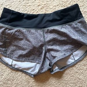 Lululemon two-tone Baco & grey running shorts Sz2